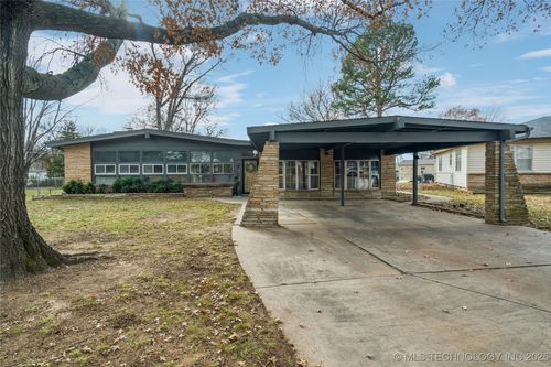 1317 N Mcfarland Pl, Claremore, OK, 74017-4229 | Card Image