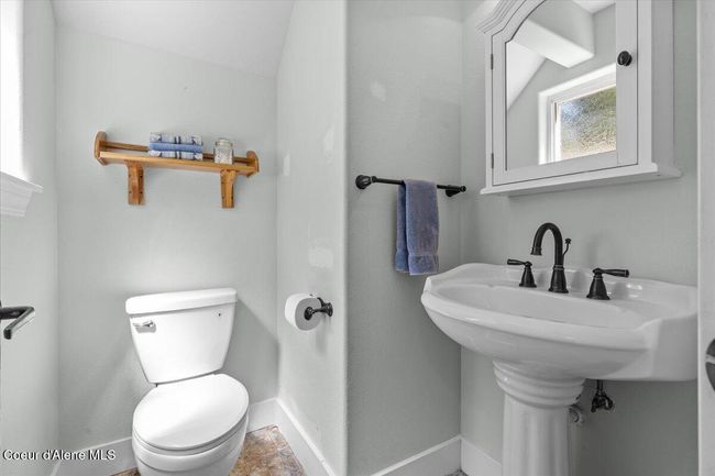 596 Overlake View Rd, House other with 3 bedrooms, 3 bathrooms and null parking in Cocolalla ID | Image 16