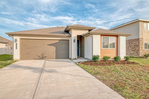 14530 Rain Tree Dr, Baytown, TX, 77523-2258 | Card Image
