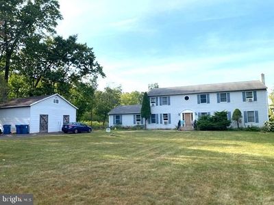 715 E Reliance Road, House other with 6 bedrooms, 3 bathrooms and null parking in TELFORD PA | Image 1