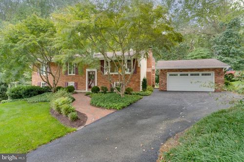 6820 Autumn View Dr, SYKESVILLE, MD, 21784-6303 | Card Image