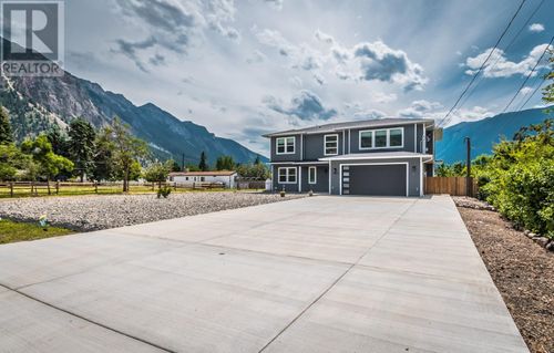 180 Hollywood Cres, Lillooet, BC, V0K1V0 | Card Image