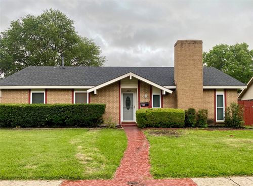3817 Commonwealth Dr, Garland, TX, 75043-2425 | Card Image