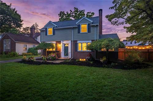 140 Edgeview Ln, Rochester, NY, 14618-3004 | Card Image