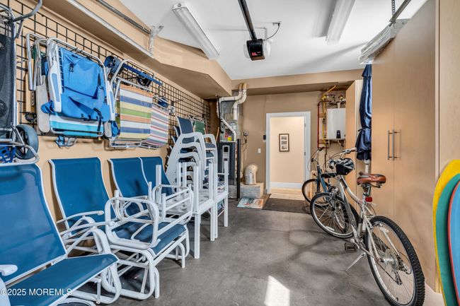 Garage | Image 18