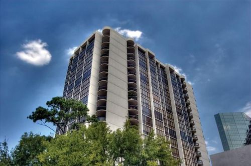 405-5001 Woodway Drive, Houston, TX, 77056 | Card Image
