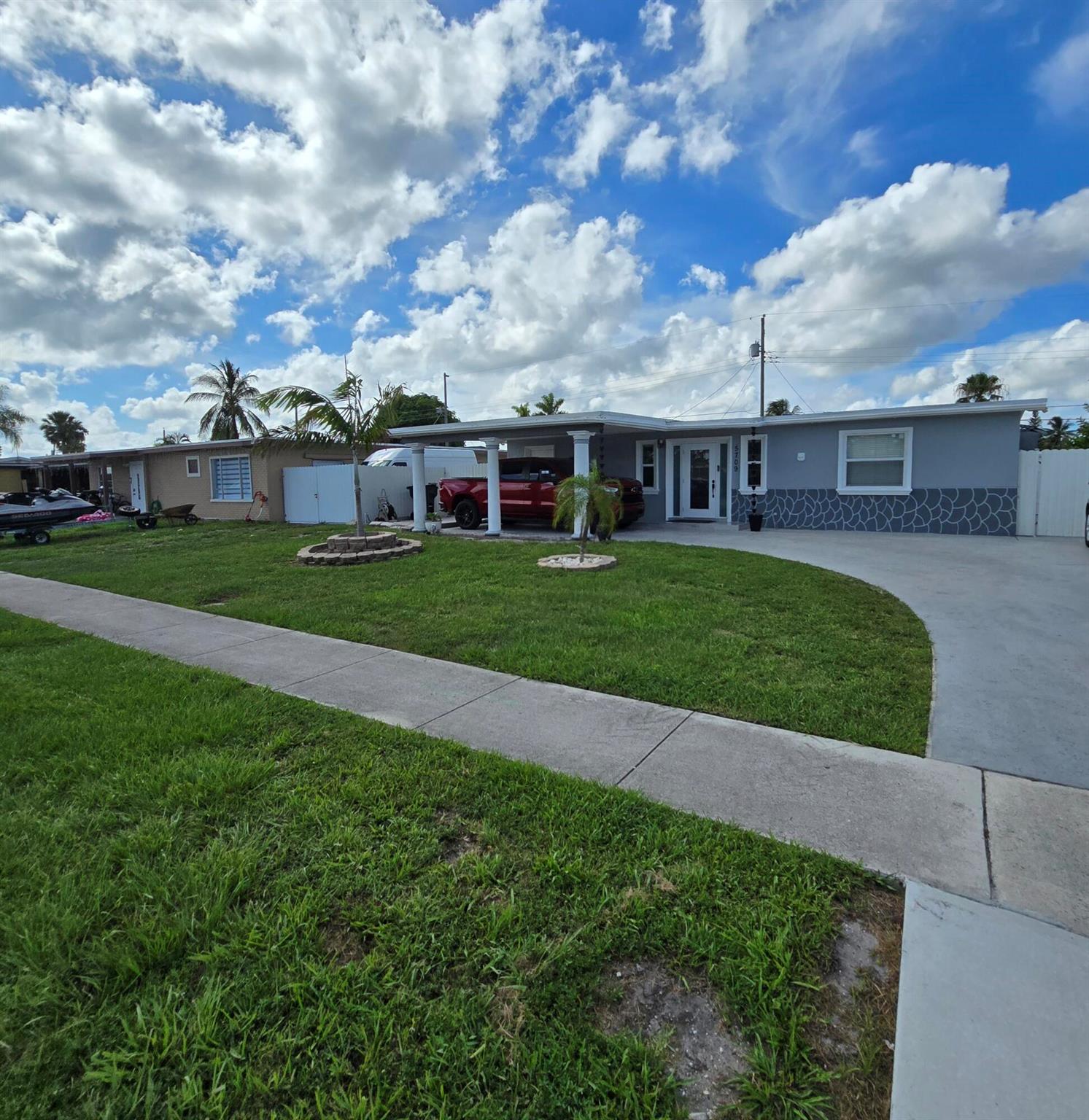Albert Rd, West Palm Beach, FL 33415