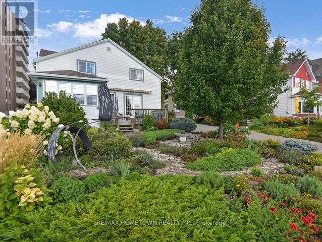 92 Water St E, House other with 2 bedrooms, 3 bathrooms and 2 parking in Brockville ON | Image 35
