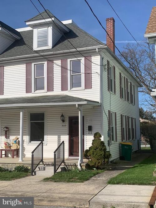 305 W North Street, WAYNESBORO, PA, 17268 | Card Image