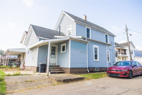 24 Houston St Sw, Massillon, OH, 44647-6489 | Card Image