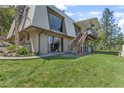 331 Hemlock Ln, Roseburg, OR, 97471-9226 | Card Image