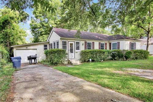 803 Marvin Ave, Leesville, LA, 71446-4127 | Card Image