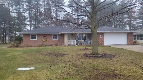 1533 Greenfield Ct, Fremont, OH, 43420-4711 | Card Image