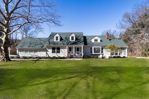 5 Saint Clair Rd, Morristown, NJ, 07960-6737 | Card Image