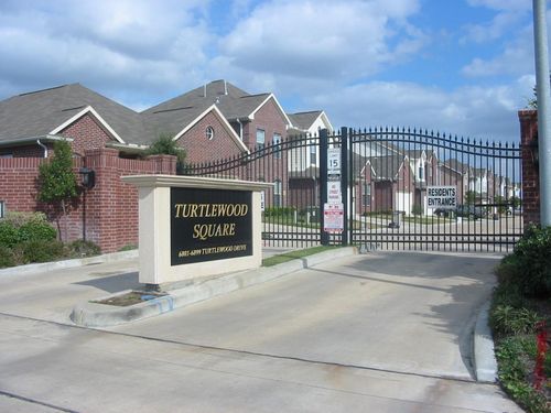 6807 Turtlewood Dr, Houston, TX, 77072-2751 | Card Image