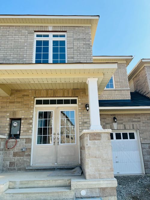 7 Sail Rd, Brampton, ON, L7A4W6 | Card Image