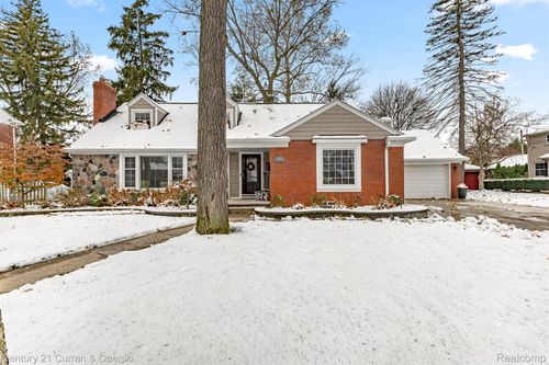 24801 Newton St, Dearborn, MI, 48124-1557 | Card Image