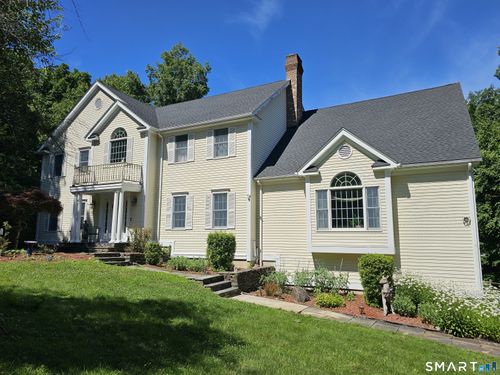 16 Gate Post Ln, Woodbury, CT, 06798-2136 | Card Image