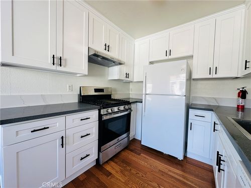 unit-5-4146 Elm Ave, Long Beach, CA, 90807-2743 | Card Image