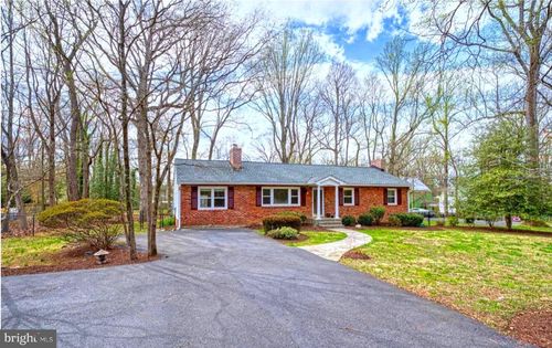 1100 Springvale Rd, Great Falls, VA, 22066-1733 | Card Image