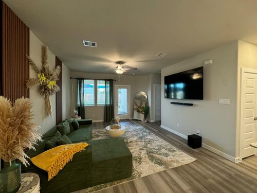 5608 Madden Ln, Houston, TX, 77048-2733 | Card Image