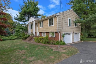 6 Herron Road, House other with 4 bedrooms, 2 bathrooms and null parking in Edison NJ | Image 3