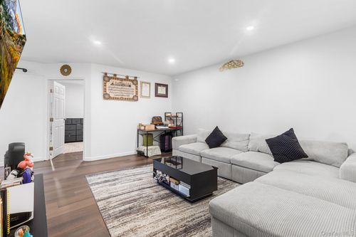 apt-39c-20 Wendell St, Hempstead, NY, 11550-1225 | Card Image