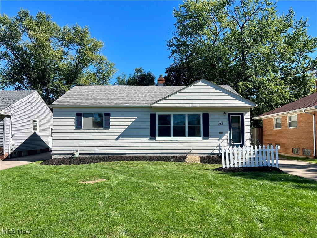 Gayle Dr, Sheffield Lake, OH 44054