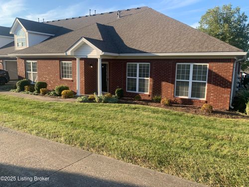 41 Fairway Xing, Shelbyville, KY, 40065-8364 | Card Image
