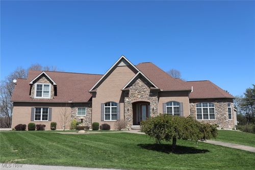65835 Stone Ridge Dr, Belmont, OH, 43718-9425 | Card Image