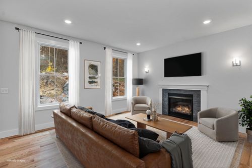 88 Rosewood Lane, Milton, VT, 05468 | Card Image