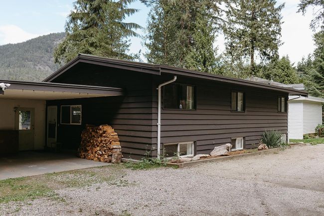 5167 Wesjac Road, House other with 4 bedrooms, 2 bathrooms and 8 parking in Pender Harbour BC | Image 1