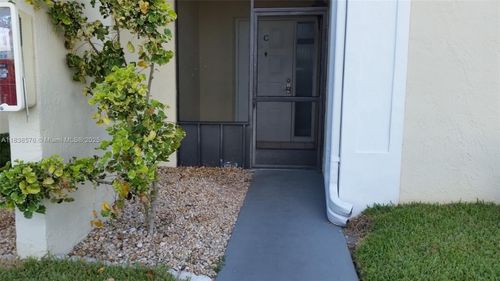 1061c-1061 Jefferson Dr, Homestead, FL, 33034-2685 | Card Image