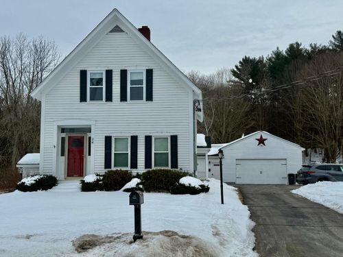 24 Main St, Hooksett, NH, 03106-1603 | Card Image