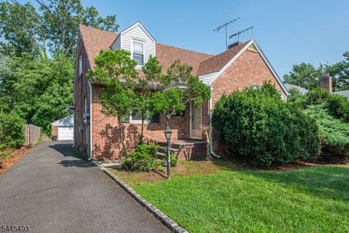 1-47 Linden Ave, Springfield, NJ, 07081-1805 | Card Image