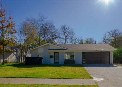 727 Gaylewood Dr, Richardson, TX, 75080-4105 | Card Image