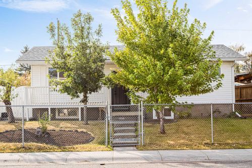 631 58 Street Se, Calgary, AB, T2A3S3 | Card Image