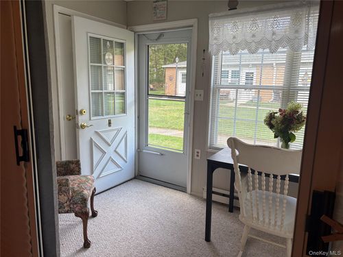 unit-b-423 Woodbridge Dr, Ridge, NY, 11961-1359 | Card Image