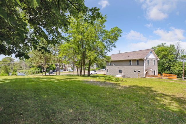 401 Highway 7, House other with 5 bedrooms, 2 bathrooms and null parking in Excelsior MN | Image 32