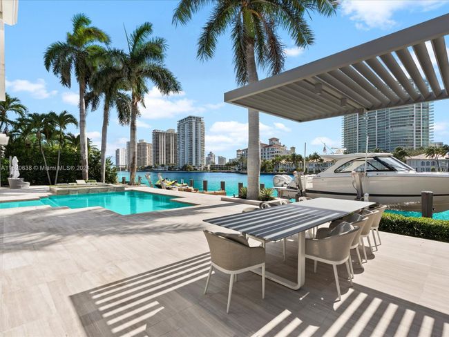 224 S Island, House other with 4 bedrooms, 6 bathrooms and null parking in Golden Beach FL | Image 22