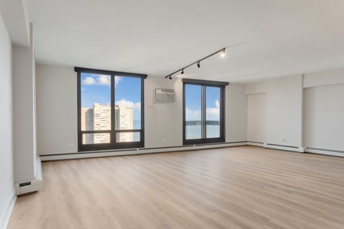 apt-20e-6166 N Sheridan Rd, CHICAGO, IL, 60660-5878 | Card Image