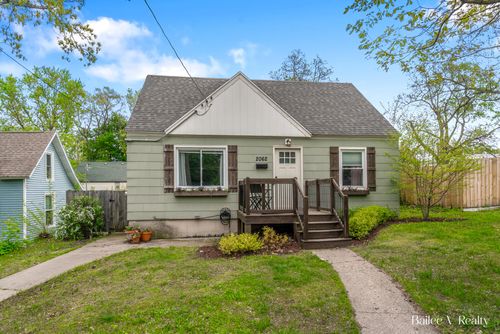 2062 Coit Ave Ne, Grand Rapids, MI, 49505-6218 | Card Image
