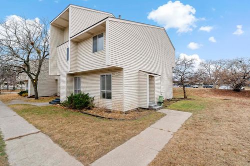 7910 Yates Ave N, Brooklyn Park, MN, 55443-2302 | Card Image