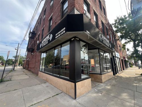 204 Jericho Tpke, Floral Park, NY, 11001-2028 | Card Image