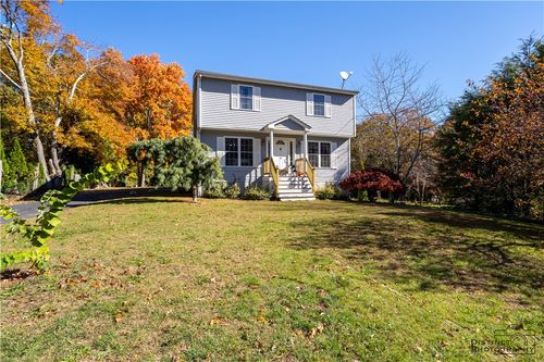 54 Lincoln Dr, Johnston, RI, 02919-2863 | Card Image