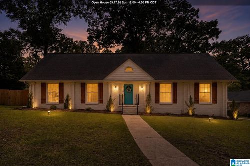 2200 Tal Heim Dr, Vestavia Hills, AL, 35216-5235 | Card Image