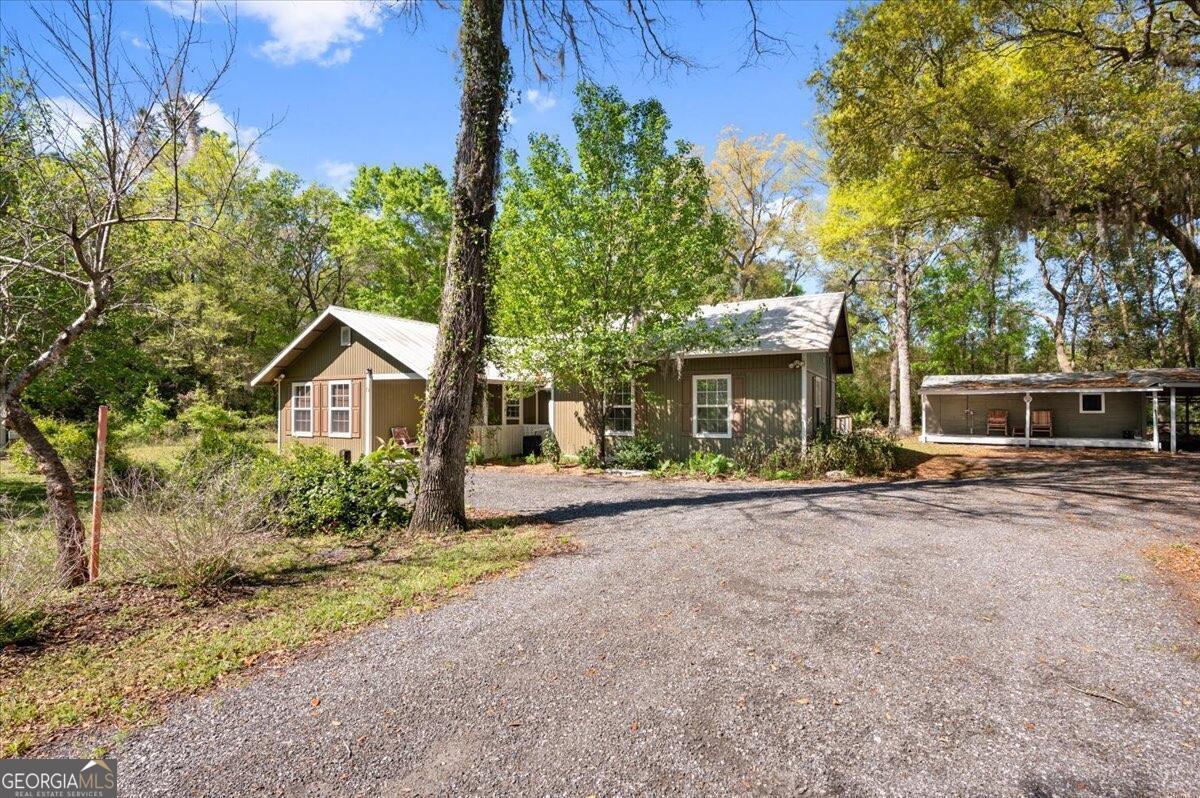 Moody Ln, Darien, GA 31305