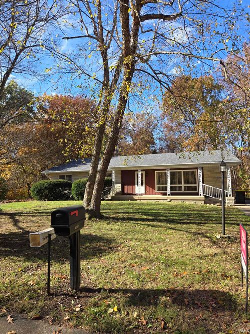 1605 E Woodland Dr, Bloomington, IN, 47408-9777 | Card Image