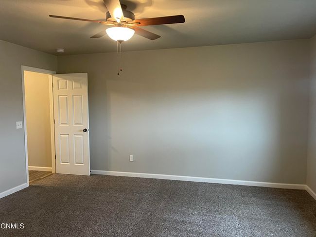 126 Marshall Loop, House other with 3 bedrooms, 3 bathrooms and null parking in Bismarck ND | Image 11