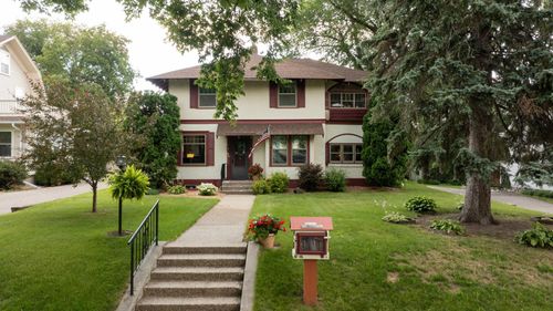 418 W Vernon Ave, Fergus Falls, MN, 56537-2628 | Card Image